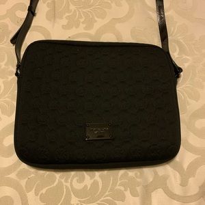 Michael Kors Tech Accessory (GS-1208)